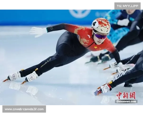 张楚桐接棒短道速滑旗手传承，杨扬赛前经验传授提振士气